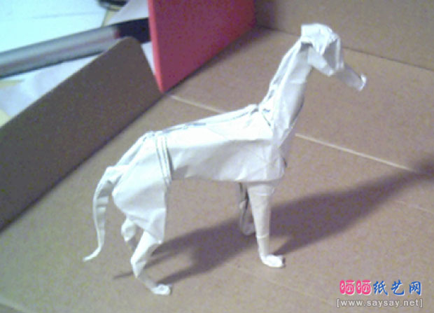 ManoloMaYa的动物折纸灰猎犬的成品图