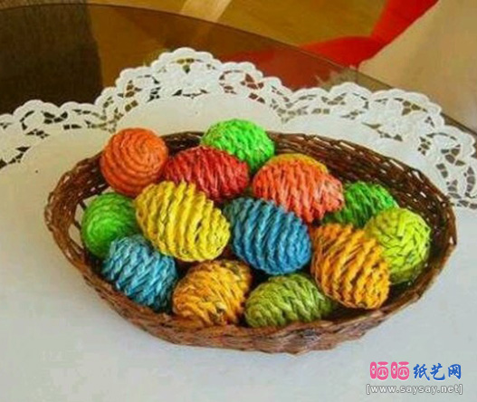 用纸藤手工编织彩色漂亮的彩蛋效果图