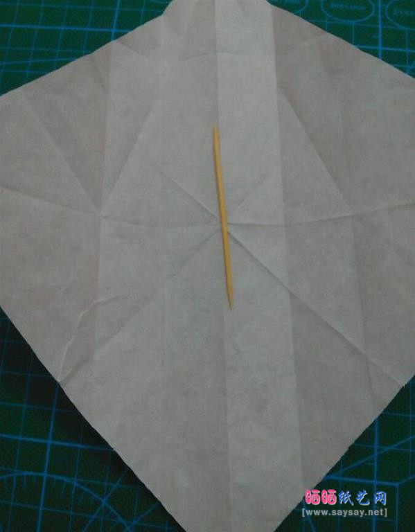 复杂形象的小丑面具手工折纸实拍图文教程