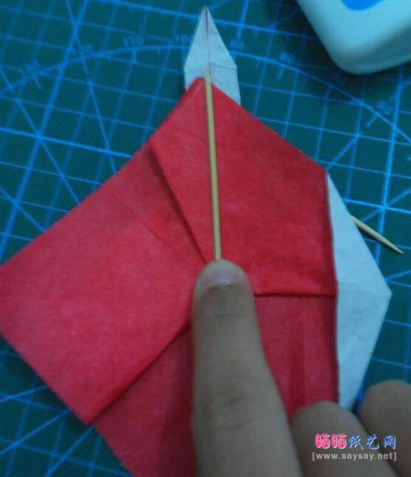 复杂形象的小丑面具手工折纸实拍图文教程