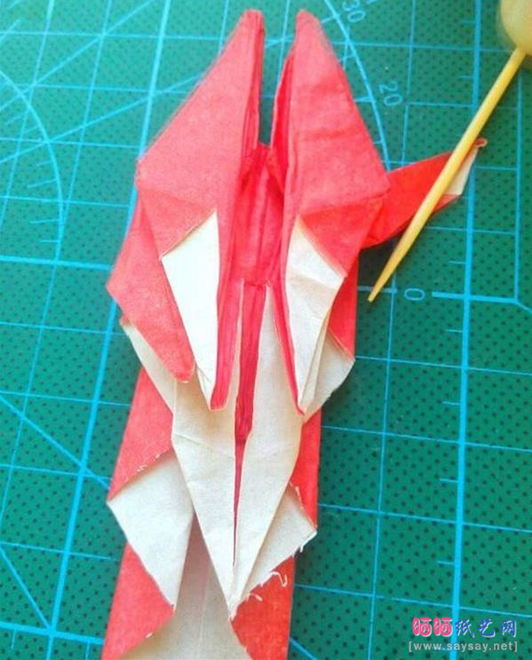 复杂形象的小丑面具手工折纸实拍图文教程