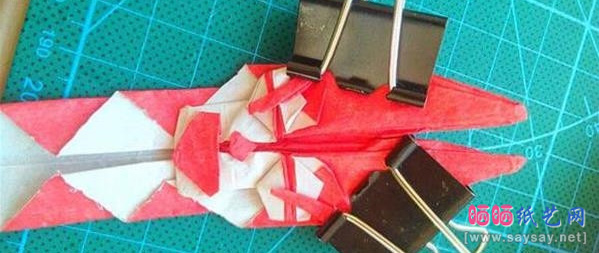 复杂形象的小丑面具手工折纸实拍图文教程