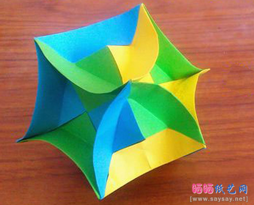 多彩魔幻方块手工折纸实拍图文教程完成效果图