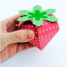 可爱的小草莓糖果礼品盒手工制作效果图