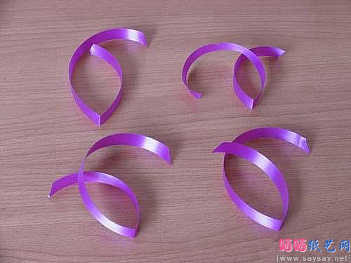 用彩带制作漂亮心形风铃方法教程