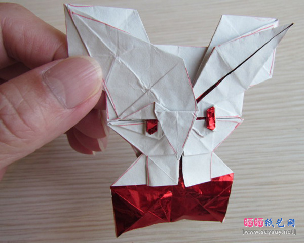 可爱的蝴蝶结KITTY猫折纸教程步骤15