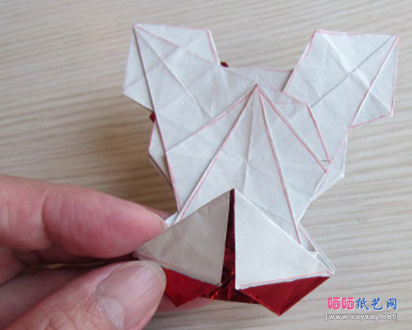 可爱的蝴蝶结KITTY猫折纸教程步骤47