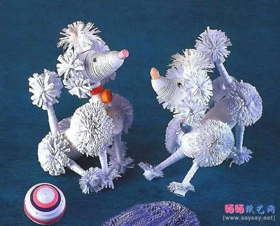 如何DIY简单神气贵宾犬衍纸手工制作步骤6