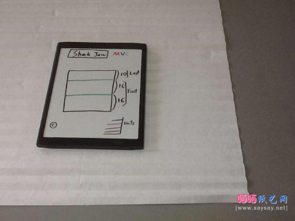 鲨鱼嘴手工折纸实拍教程图片步骤2