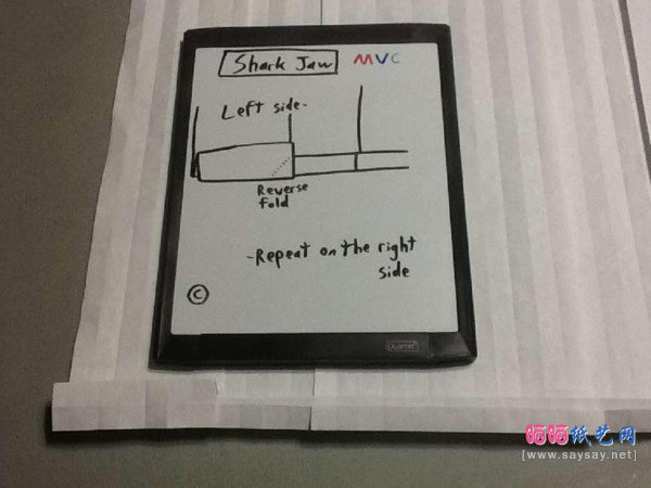 鲨鱼嘴手工折纸实拍教程图片步骤9