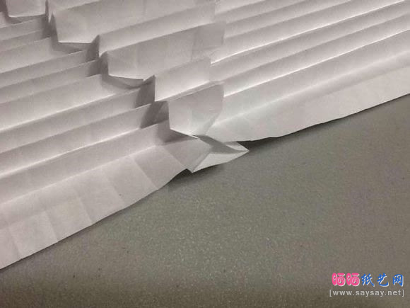 鲨鱼嘴手工折纸实拍教程图片步骤30