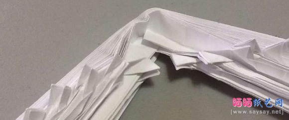 如何制作折纸鲨鱼嘴巴