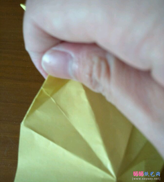 可爱的兔子帽折纸实拍教程聚拢图片步骤5