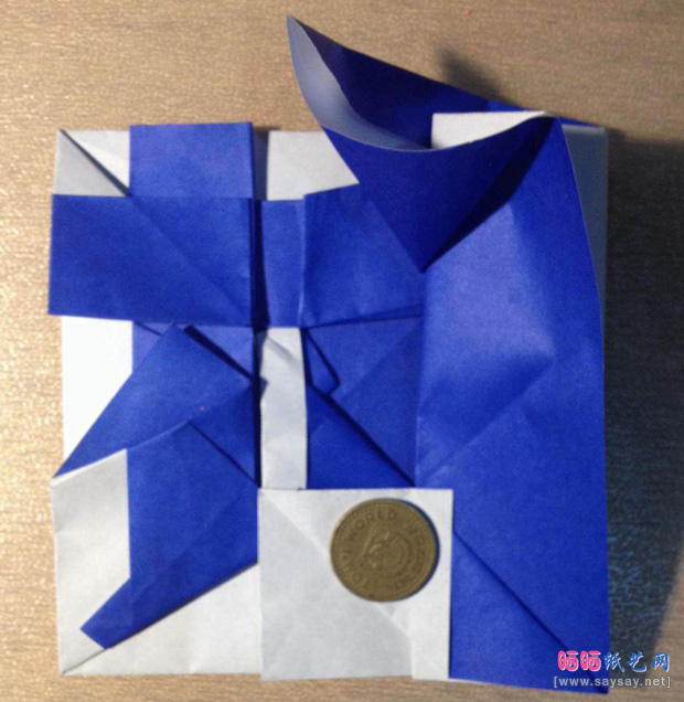 “折”字的折法实拍教程-汉字折纸