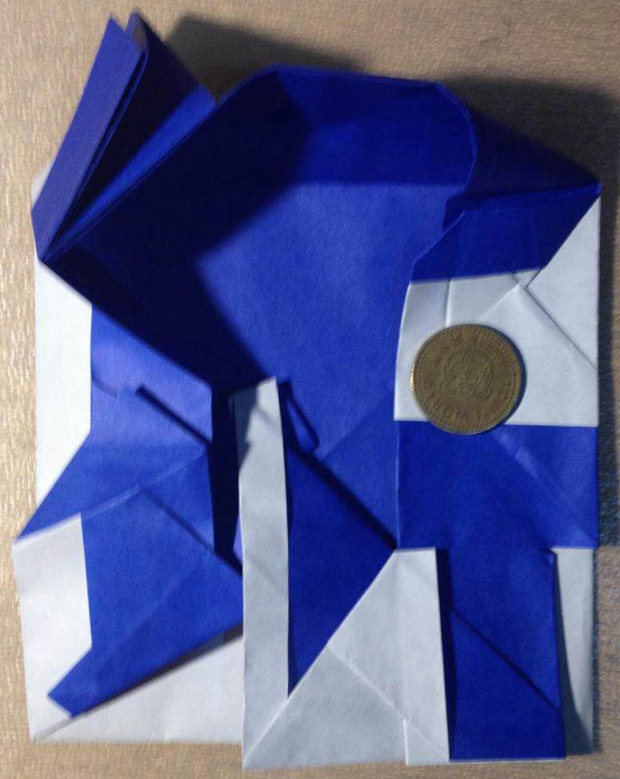 “折”字的折法实拍教程-汉字折纸