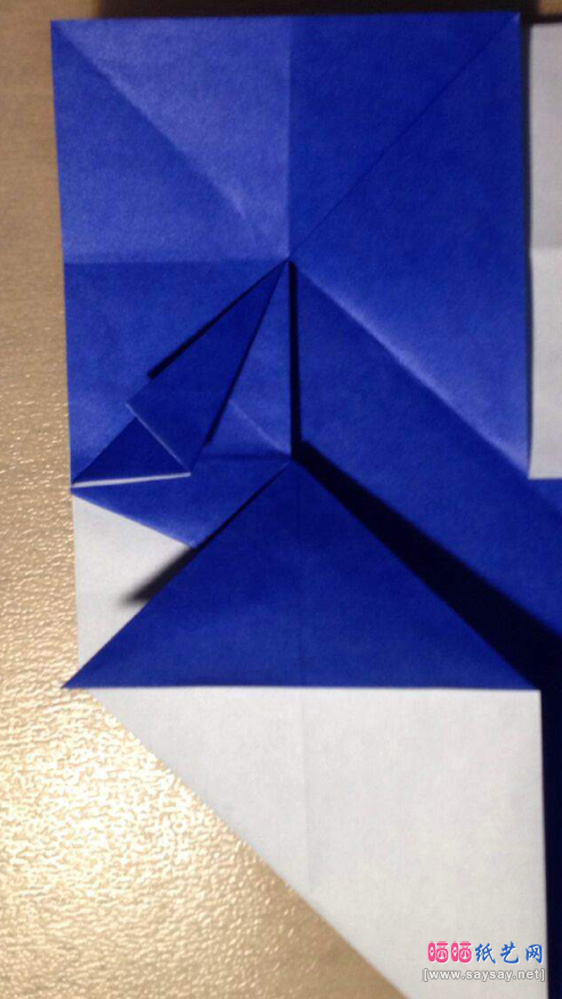 “纸”字的折法实拍教程图片步骤20-www.saybb.net