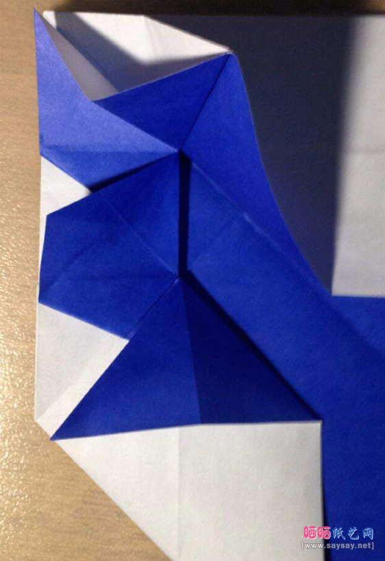 “纸”字的折法实拍教程图片步骤26-www.saybb.net