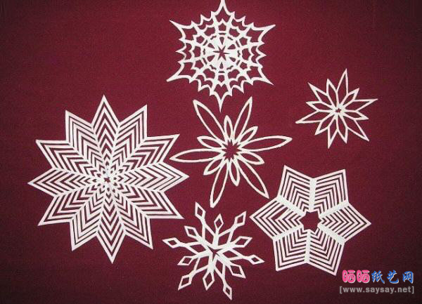 简单的剪纸教程雪花图案及成品图3-www.saybb.net