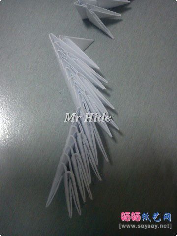 纸艺飞马三角插折纸教程图片步骤32-www.saybb.net