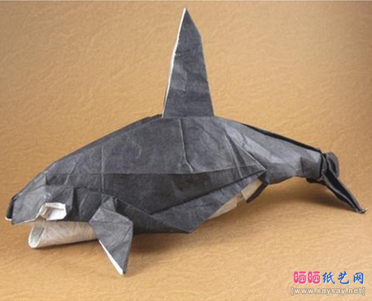 神谷哲史的虎鲸折纸教程完成效果图