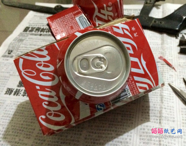 废弃易拉罐手工制作漂亮相机模型图片步骤11
