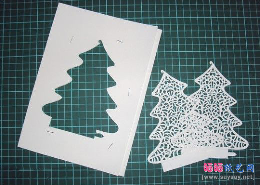 精致纸雕制作圣诞树剪纸方法图片步骤4-www.saybb.net