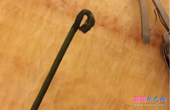 重阳节DIY皱纹纸制作漂亮菊花-WWW.SAYSAY.NET