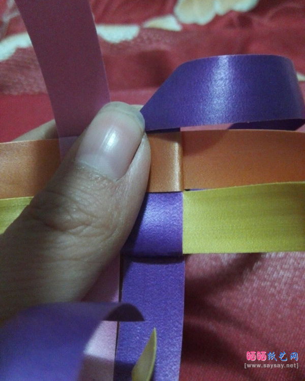 如何制作漂亮的丝带花-www.saybb.net