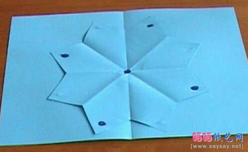 创意立体莲花贺卡制作图文教程图片步骤12-www.saybb.net