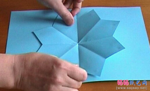 创意立体莲花贺卡制作图文教程图片步骤11-www.saybb.net