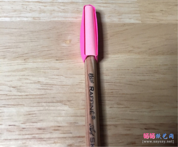 笔帽折纸详细实拍图文教程完成效果图-www.sayay.net