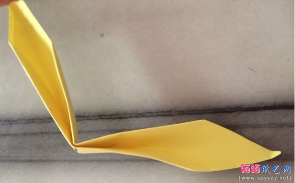 可爱的小兔子耳朵折纸图文教程步骤13-www.saybb.net