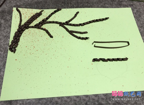 美丽的枫叶衍纸画手工制作步骤9-www.saybb.net