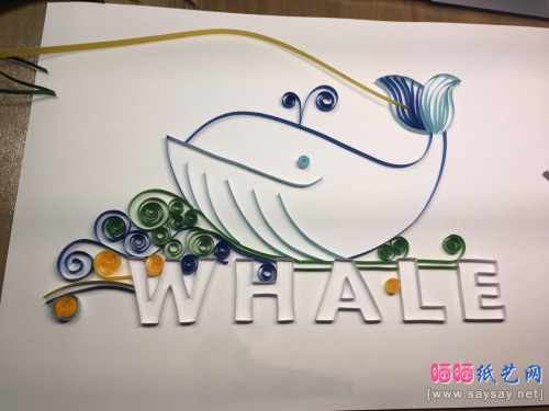可爱的小鲸鱼衍纸画制作教程步骤7-www.saybb.net