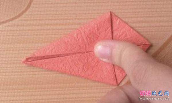 实用折纸教程可爱的小兔子笔帽制作方法步骤6-www.saybb.net