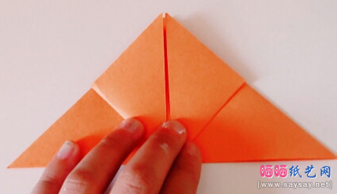 儿童折纸教程小水壶的折法实拍图片步骤4-www.saybb.net
