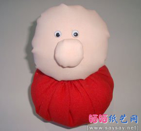 可爱的圣诞老人手工制作-手工布艺制作教程图片步骤9-www.saybb.net