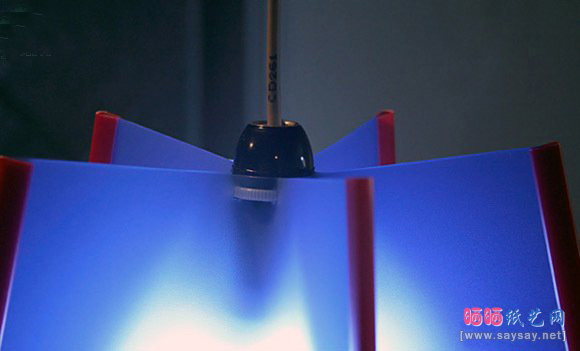 档案夹小册子废物利用改造diy时尚灯罩步骤2-www.saybb.net