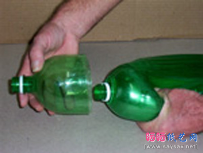 塑料瓶变废为宝手工制作扫帚-www.saybb.net